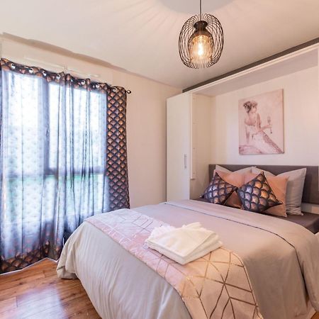 Neuvaroom Montévrain Exteriér fotografie