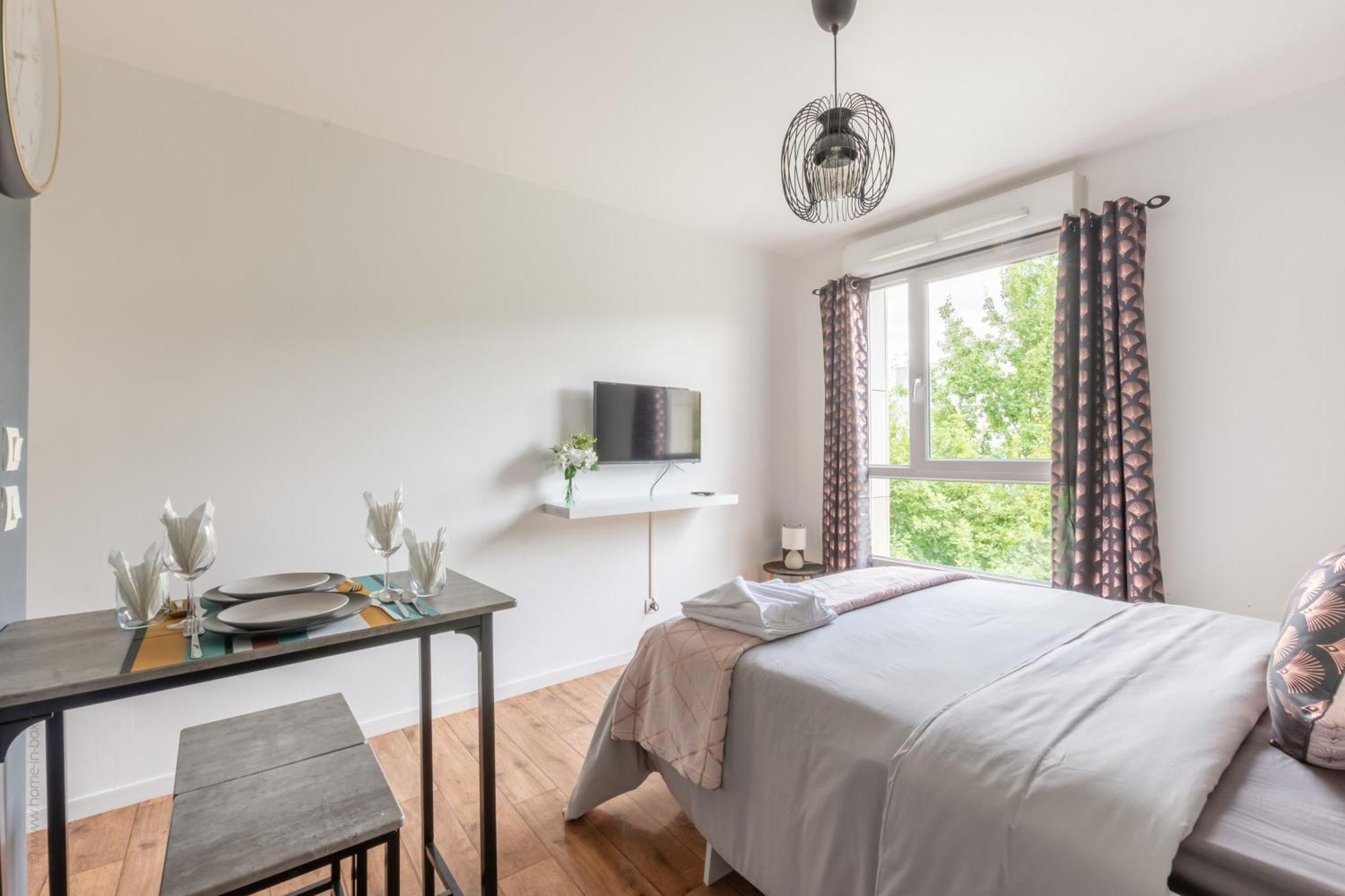 Neuvaroom Montévrain Exteriér fotografie